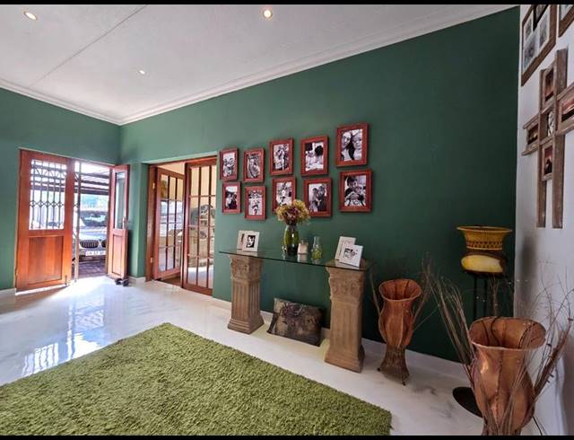 5 BEDROOM HOUSE FOR SALE IN RACEVIEW
